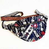 GRAND SAC BANANE INDIGO ET SANGLE MAEKAKE